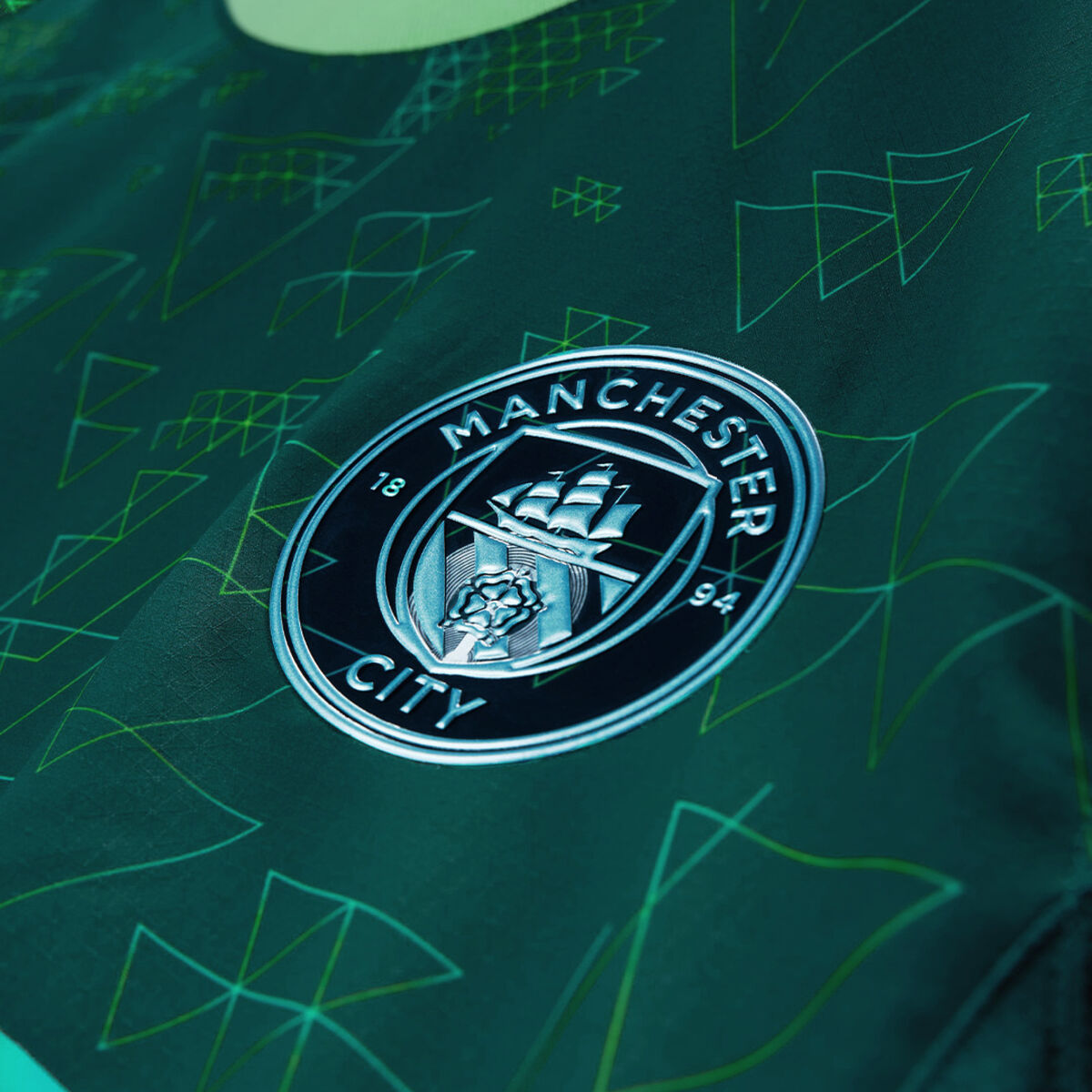 Manchester City Authentic EA SPORTS FC Jersey 2025/26