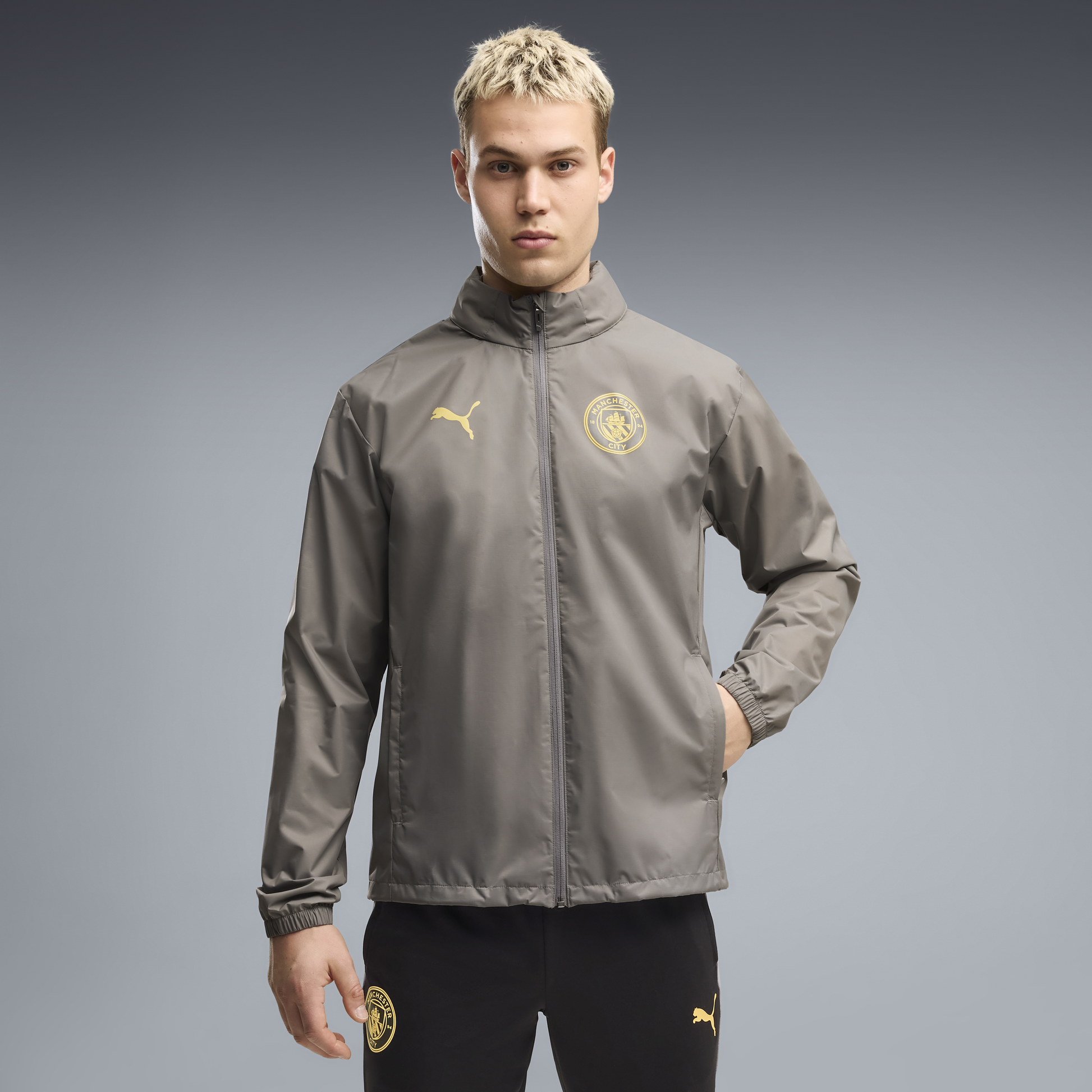 Manchester City Training All Weather Jacket 2026/27 - Cast Iron-Flaxen